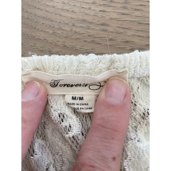 Forever 21 Womens Cream Lace Ruffle Tube Crop Top Size Medium - Picture 6 of 7